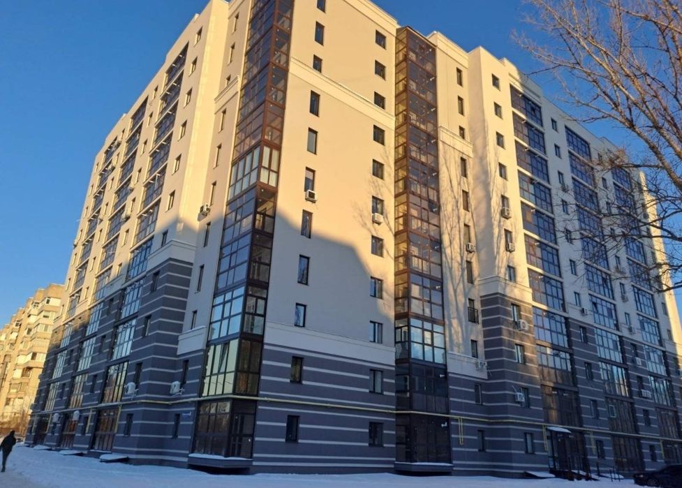 Продаж 3 кімнатної квартири в новобудові