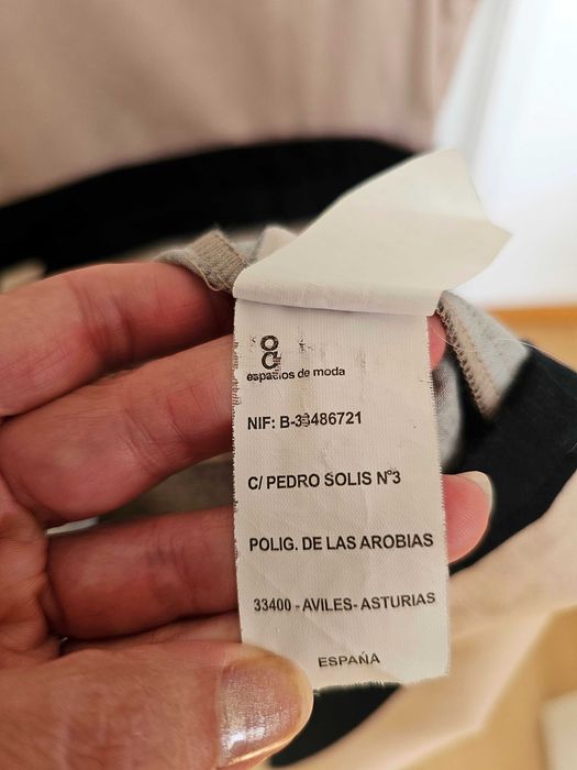 Vestido bege e preto da marca G'Art
