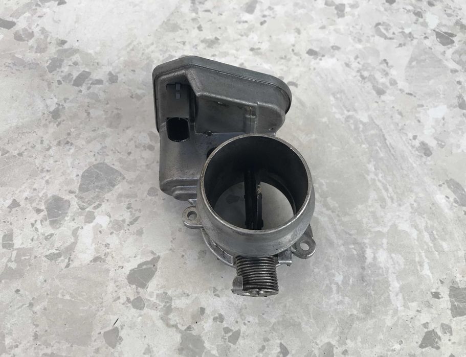Дросельна заслонка BMW E90. E91. E92. E93 / BMW E60. E61 - 2.0D N47