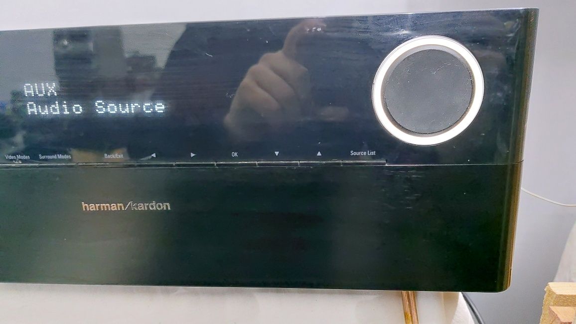 Harman Kardon avr 370 ресивер  bluetooth невеликий дефект