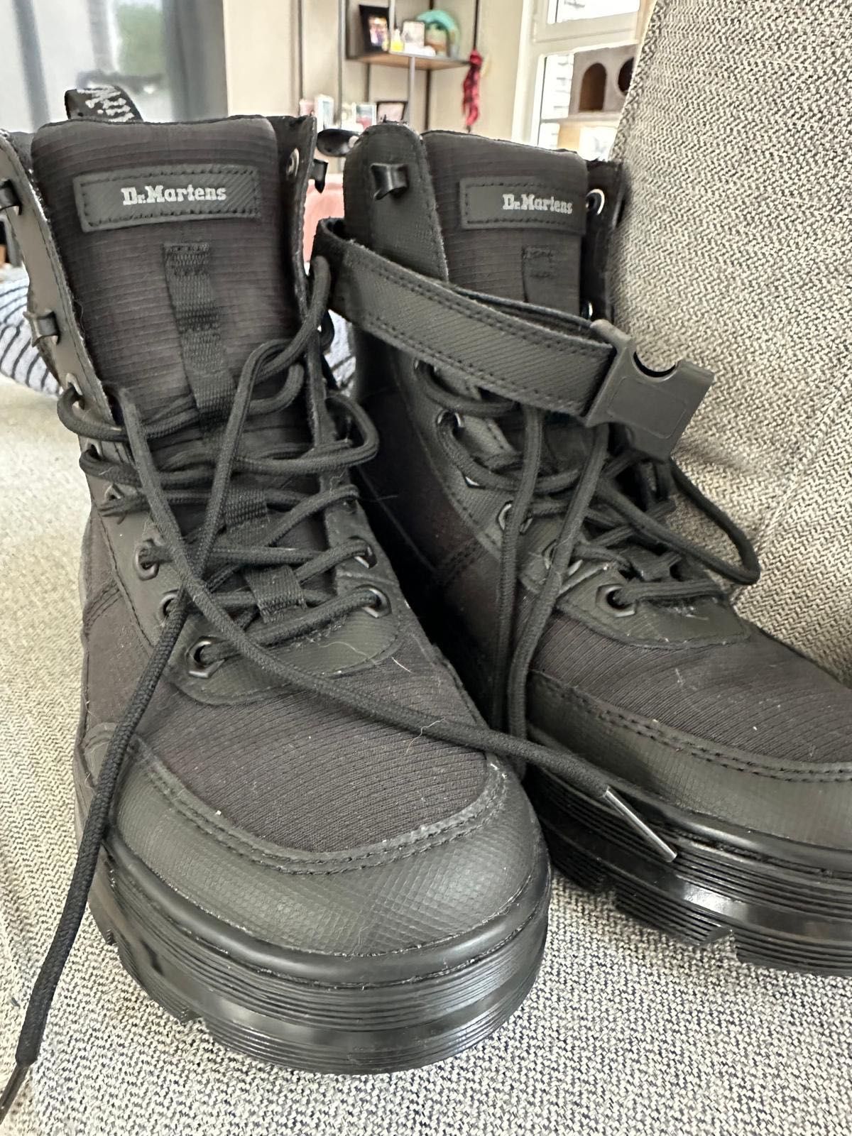 Vendo botas pretas da Dr. Martens
