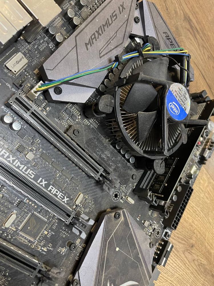 ASUS Maximus IX Apex