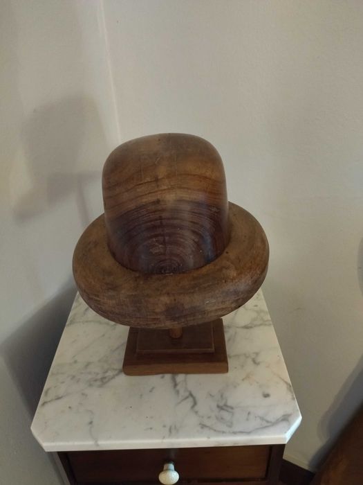 Molde de chapéu, muito antigo