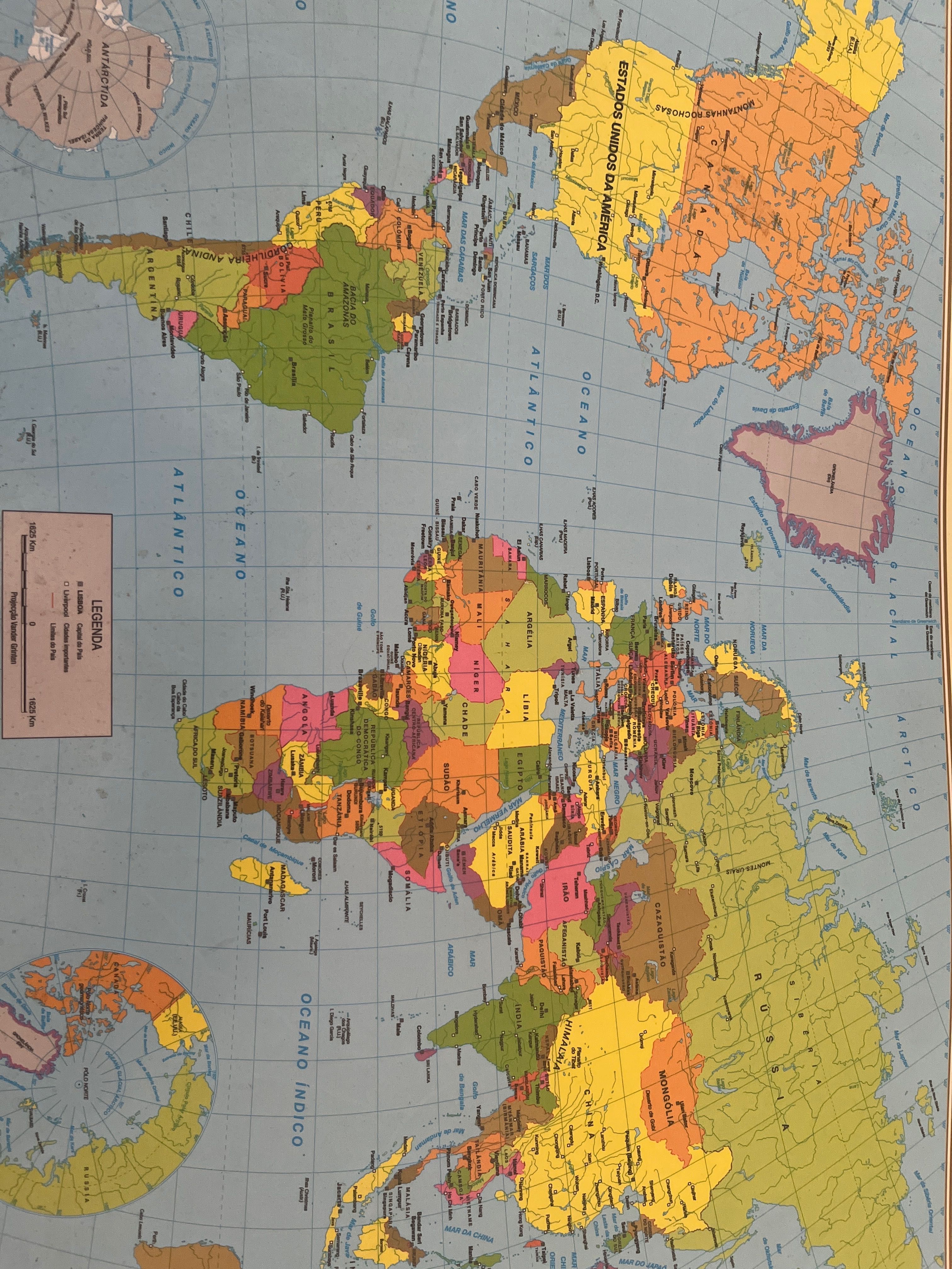 Mapa do Mundo didático.