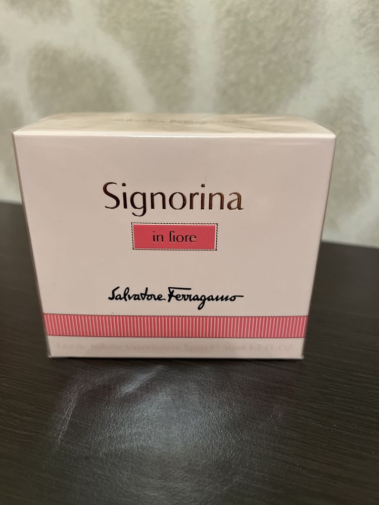 Женская туалетная вода Salvatore Ferragamo Signorina In Fiore