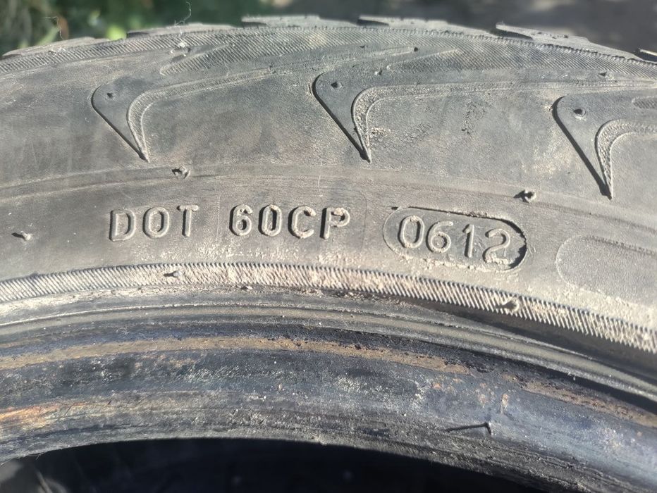 Зимова гума шипована Pirelli 205 55 r16