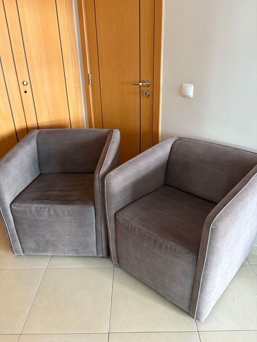 Vendo cadeirões  cinzentos