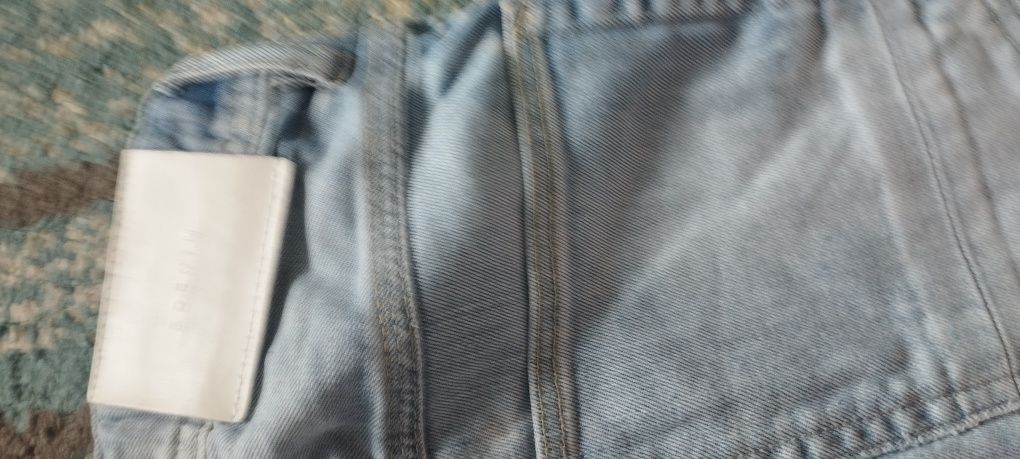 Spodenki jeansowe z przetarciami 122-128