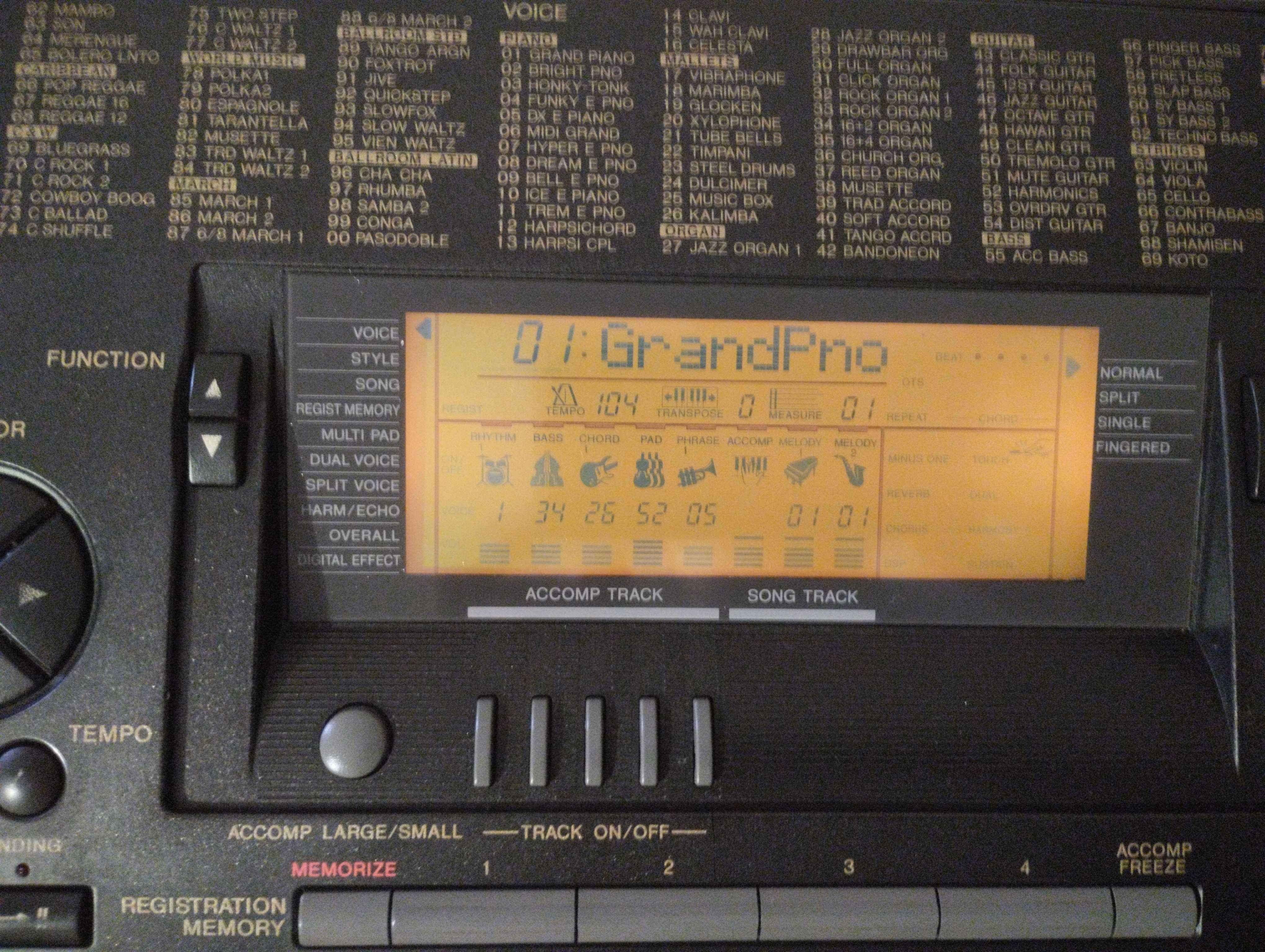 синтезатор YAMAHA PSR-520
