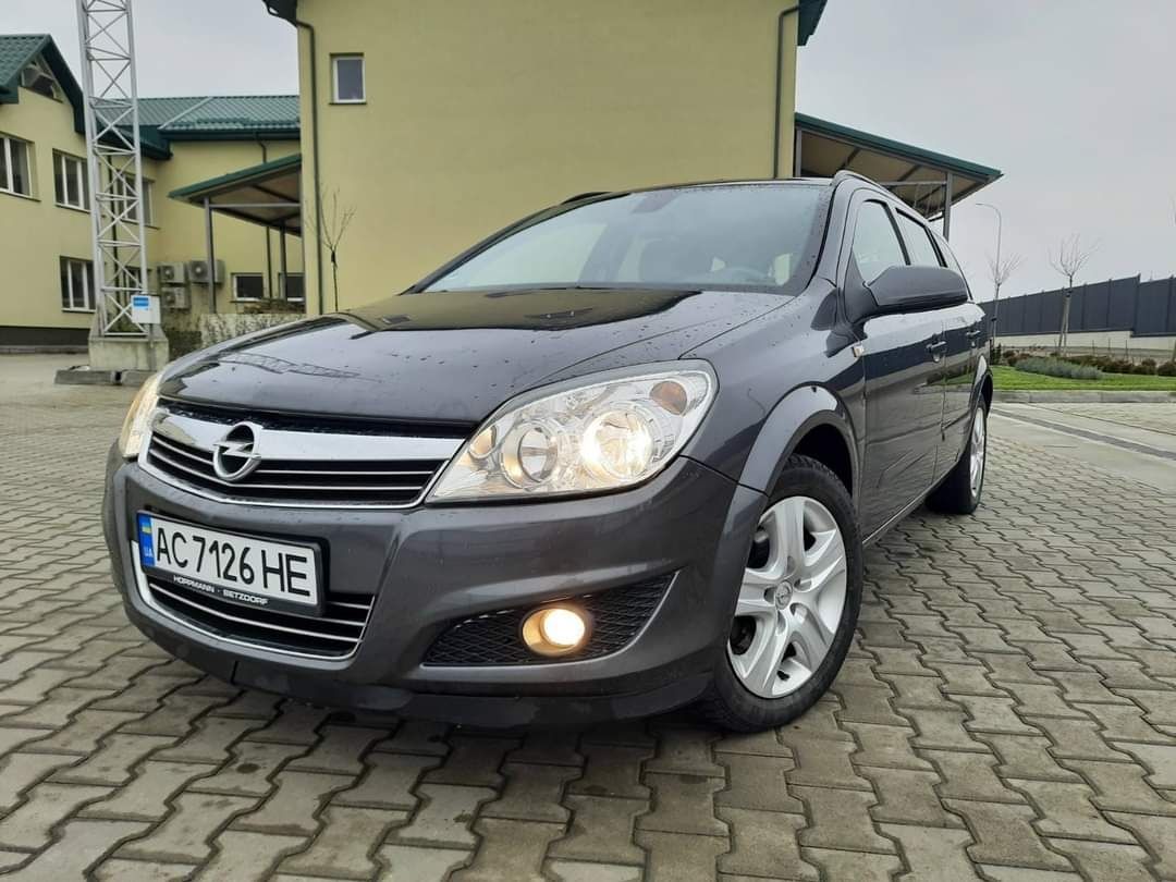 Продам Opel Astra H 2008