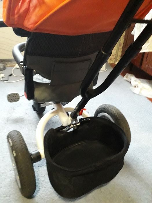 Триколісний велосипед - каляска