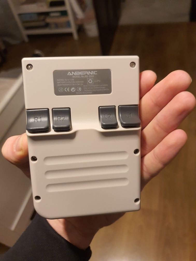 Handheld Anbernic RG35XX konsola przenośna NOWA SPRAWDZONA