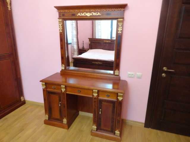 Спальня деревянная шпон Италия