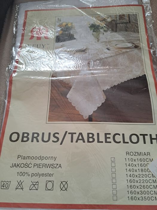 Obrus plamoodporny biały
