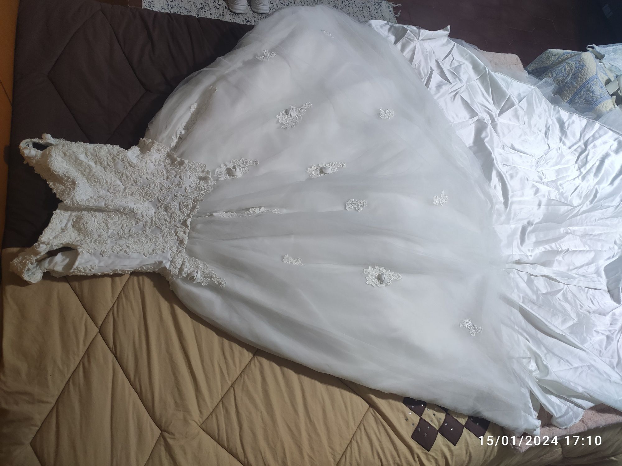 Vendo vestido de noiva completo