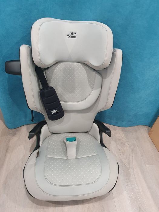 Автокрісло Britax-Romer KIDFIX PRO LUX Linen Grey