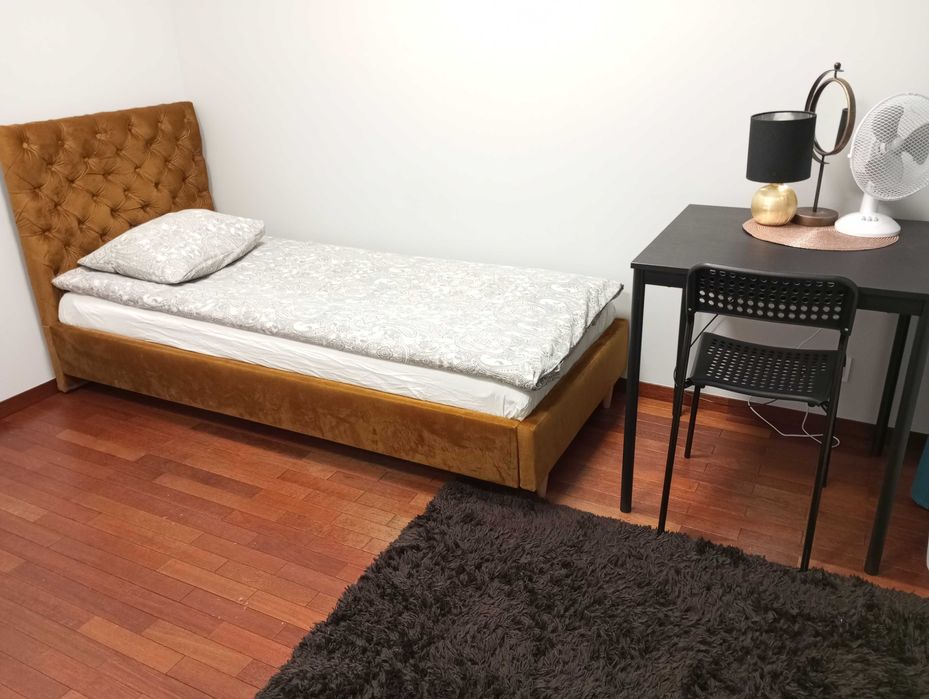 Stol i krzesła  używane IKEA (Wola-Warszawa)