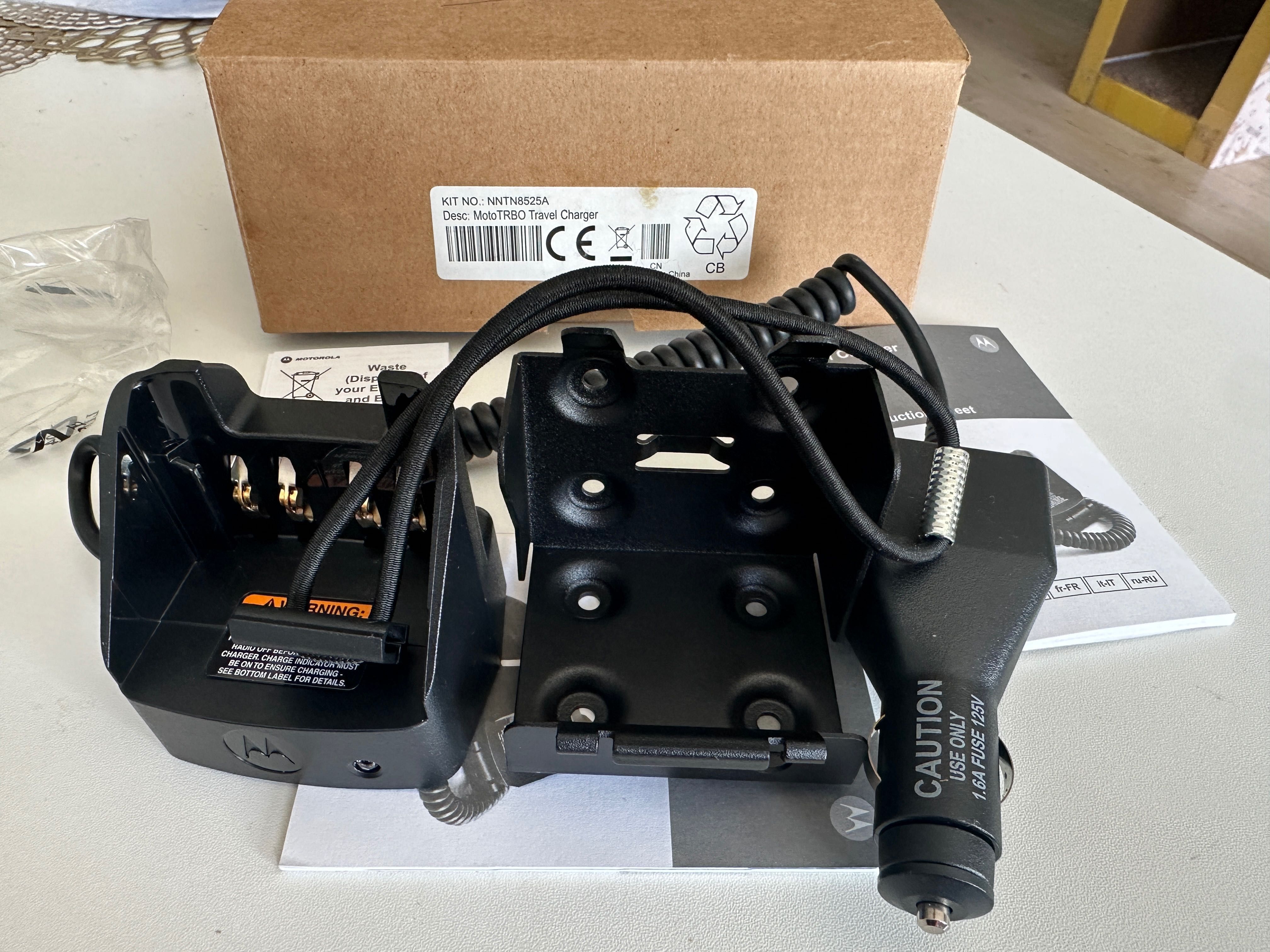 Motorola NNTN8525 Ładowarka samochodowa - NOWA! DP2000 DP3000 DP4000