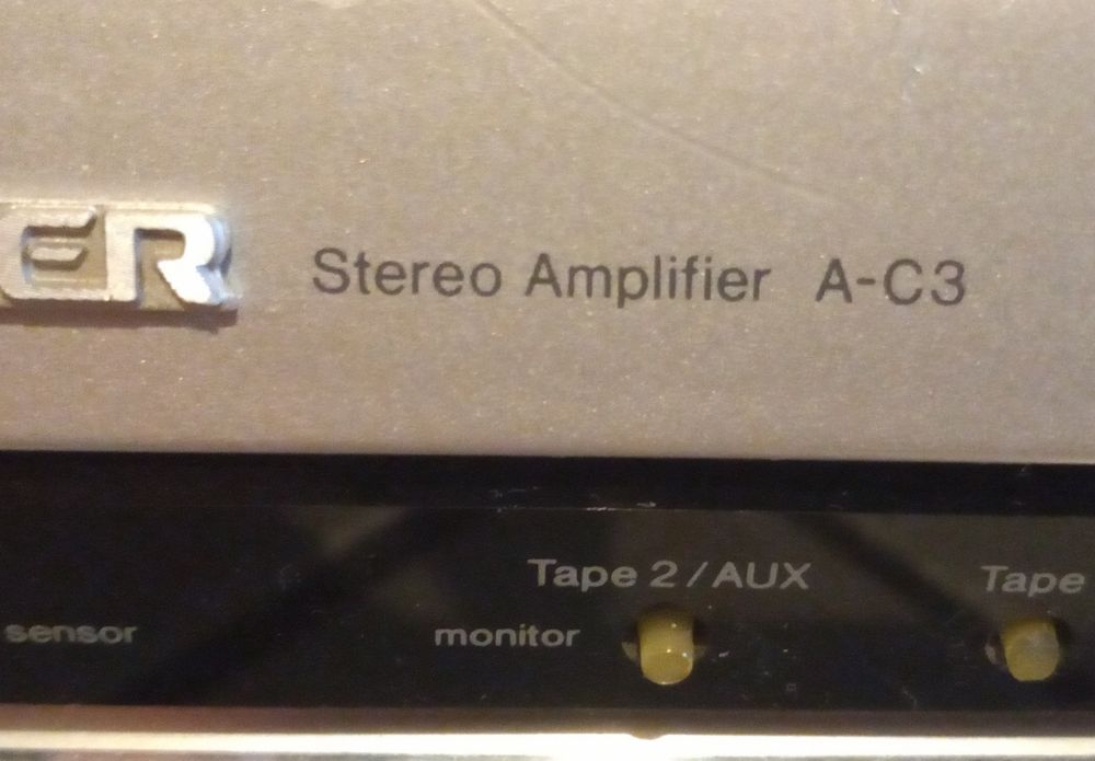 Zestaw audio.        .