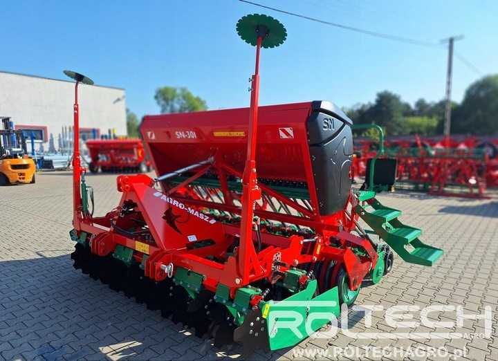 Siewnik Zbożowy 3m AGRO-MASZ SR301 Stopkowy Talerzowy SN301 Model 2025