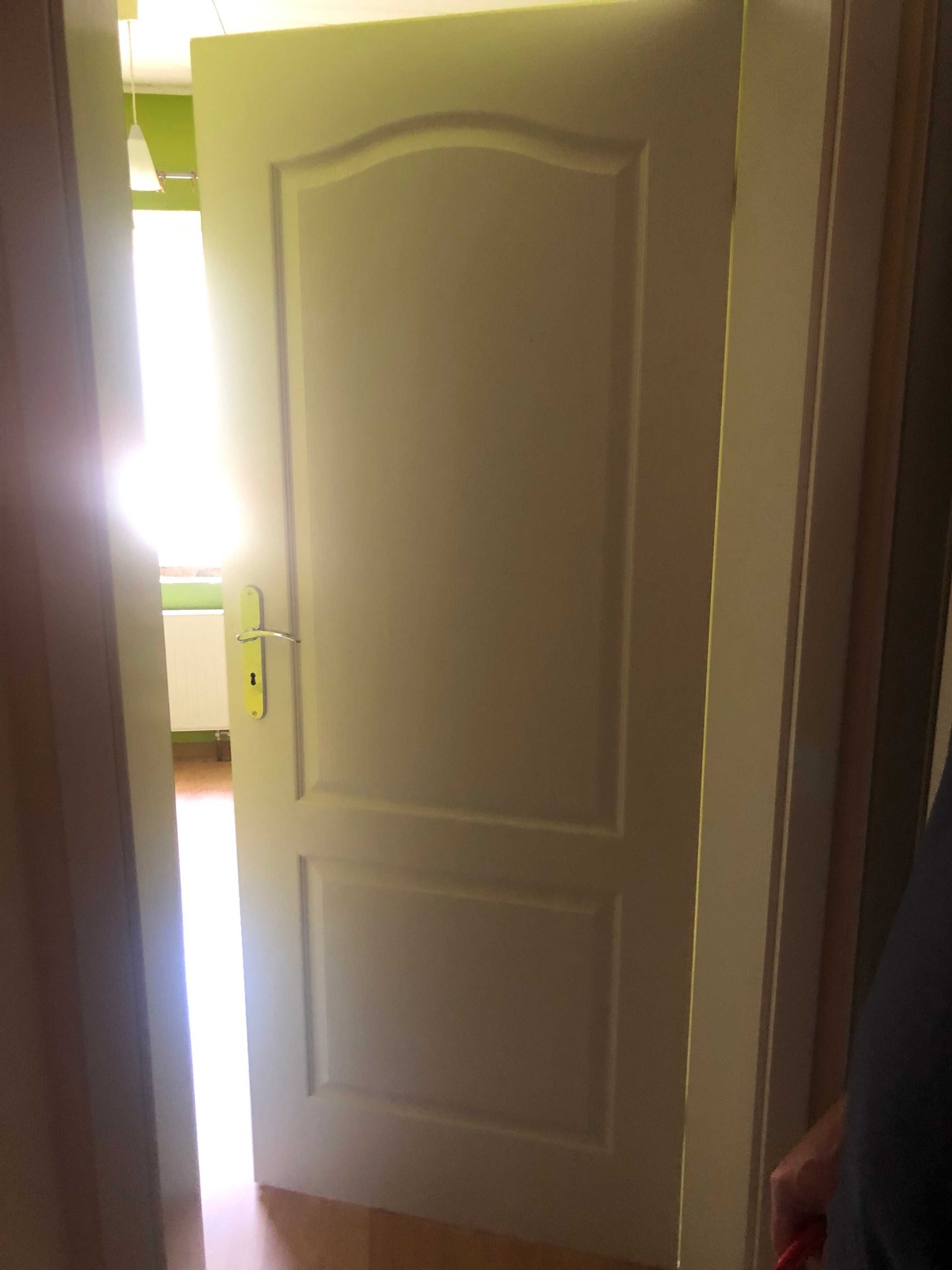 Drzwi PORTA 80-tki z ościeżnicami 7 szt.