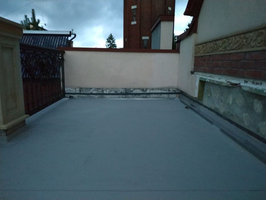 ПВХ мембрана, монтаж плоскої покрівлі