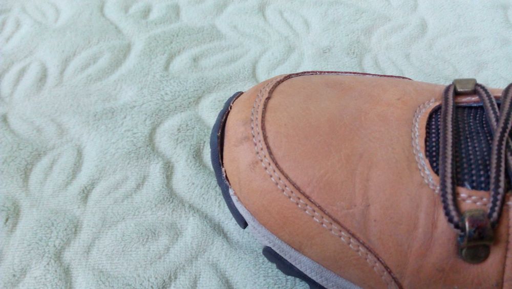 Трекинговые ботинки р39.