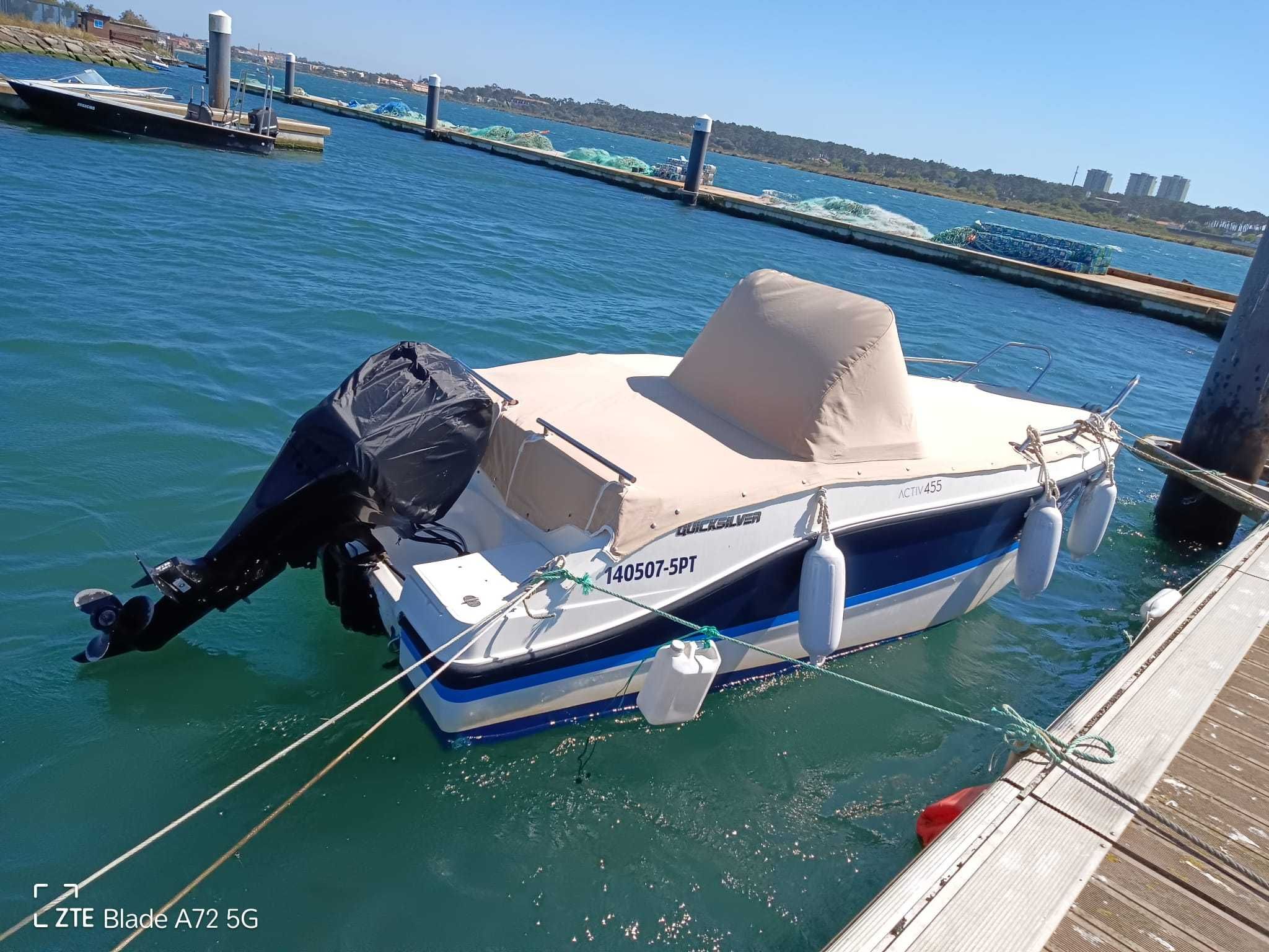 Barco Quicksilver 455 Activ Open com Mercury de 50hp a 4t