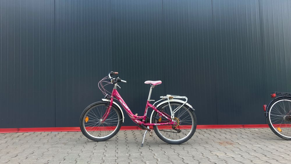Różowy rower romet panda