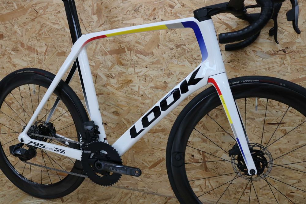 Bicicleta disco LOOK 795 Blade RS - Sram Force AXS - Rodas carbono