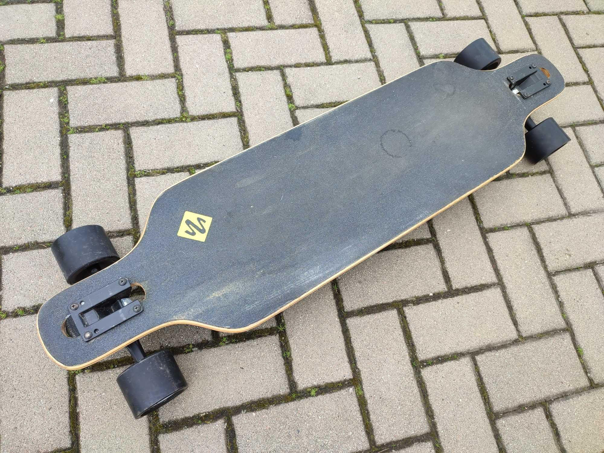 Longboard Street Surfing Freeride Dragon 39 deska longboard