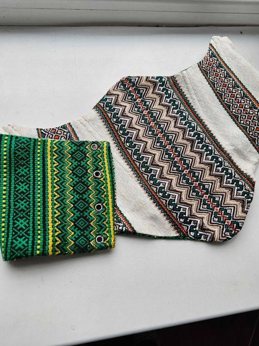 Корсет-вишиванка