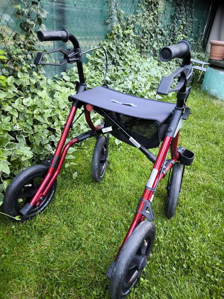 Terenowy rollator firmowy chodzik balkonik na cichych gumowych, pompow