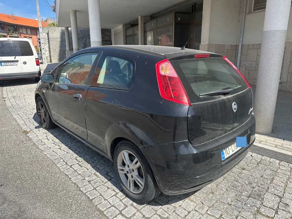 FIAT grand punto GASÓLEO 90 CVS Caixa automática.