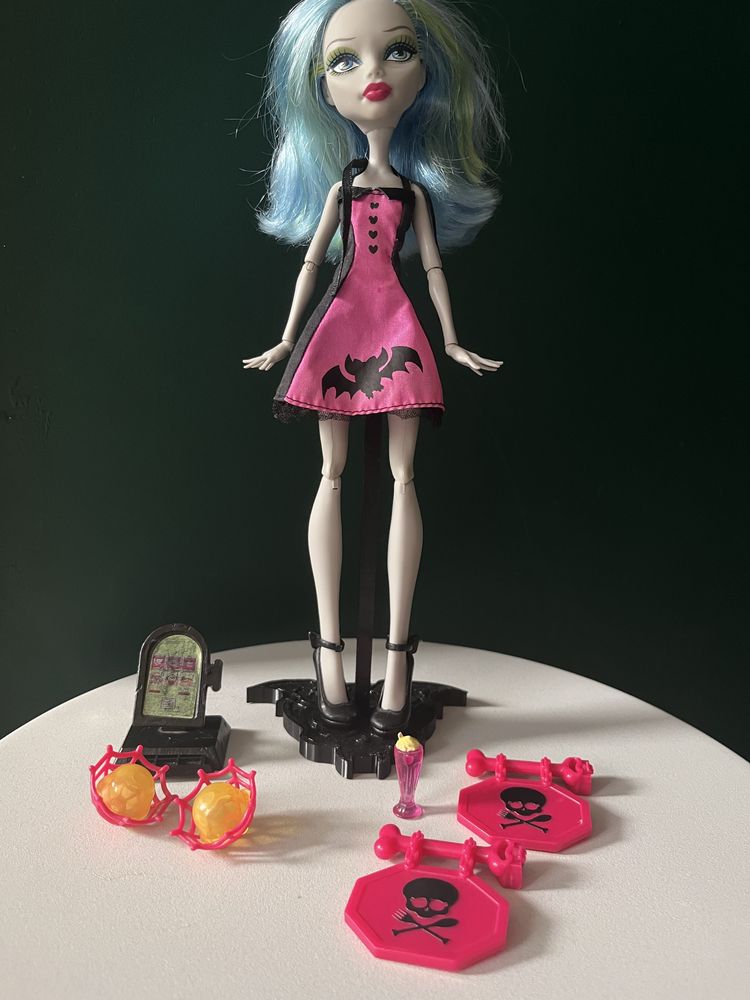 Monster high draculaura love shoes die Ner