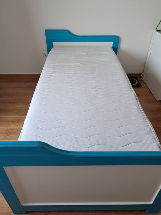 Cama de criança + estrado + colchão 90x190 cm + gaveta para arrumação