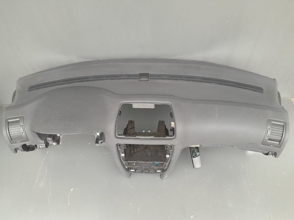 Панель приладів (Торпеда) Skoda Octavia A5 2004-2013p 1Z1857191