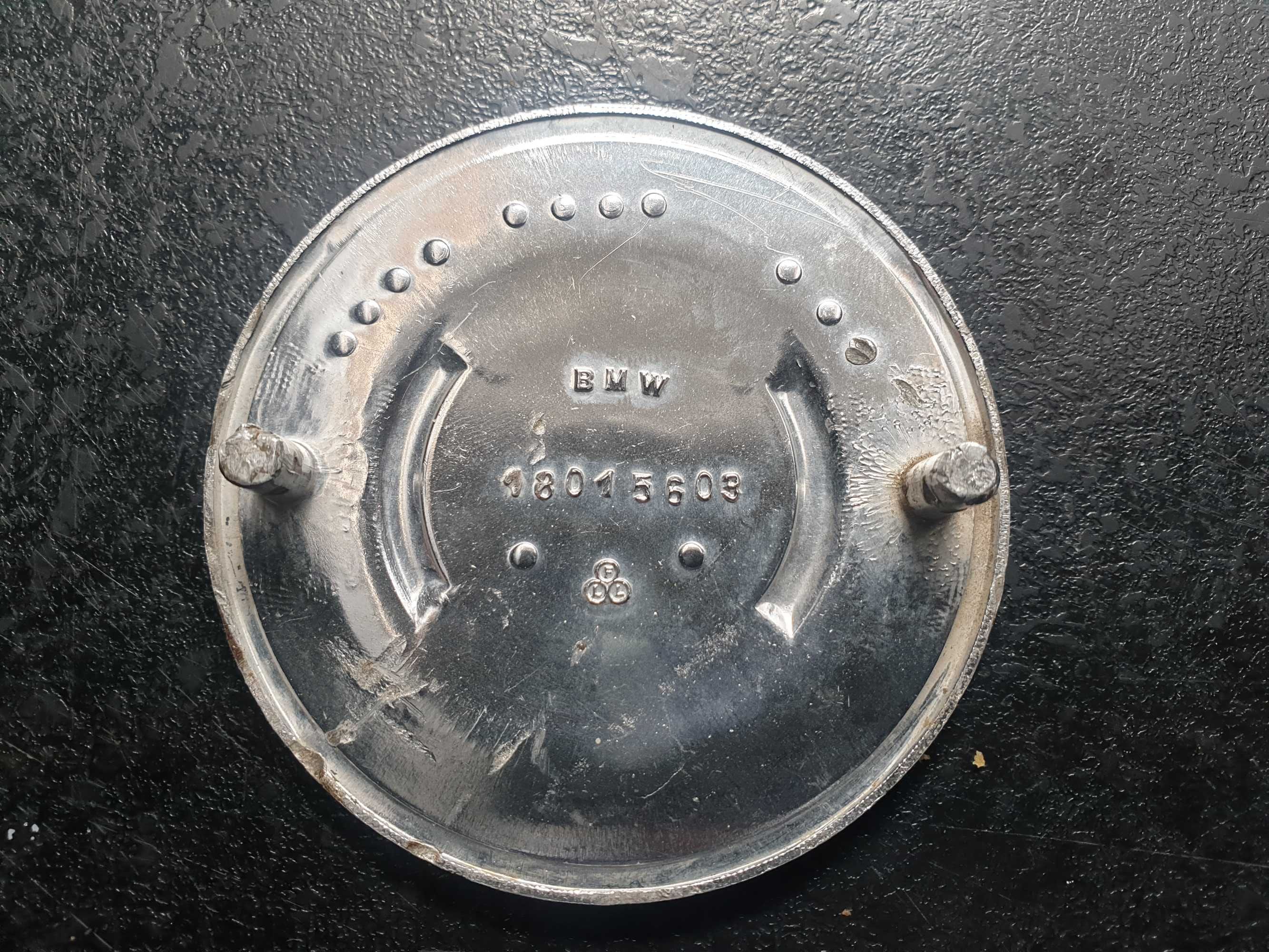Znaczek BMW E10 2002 Emblemat Oryginał