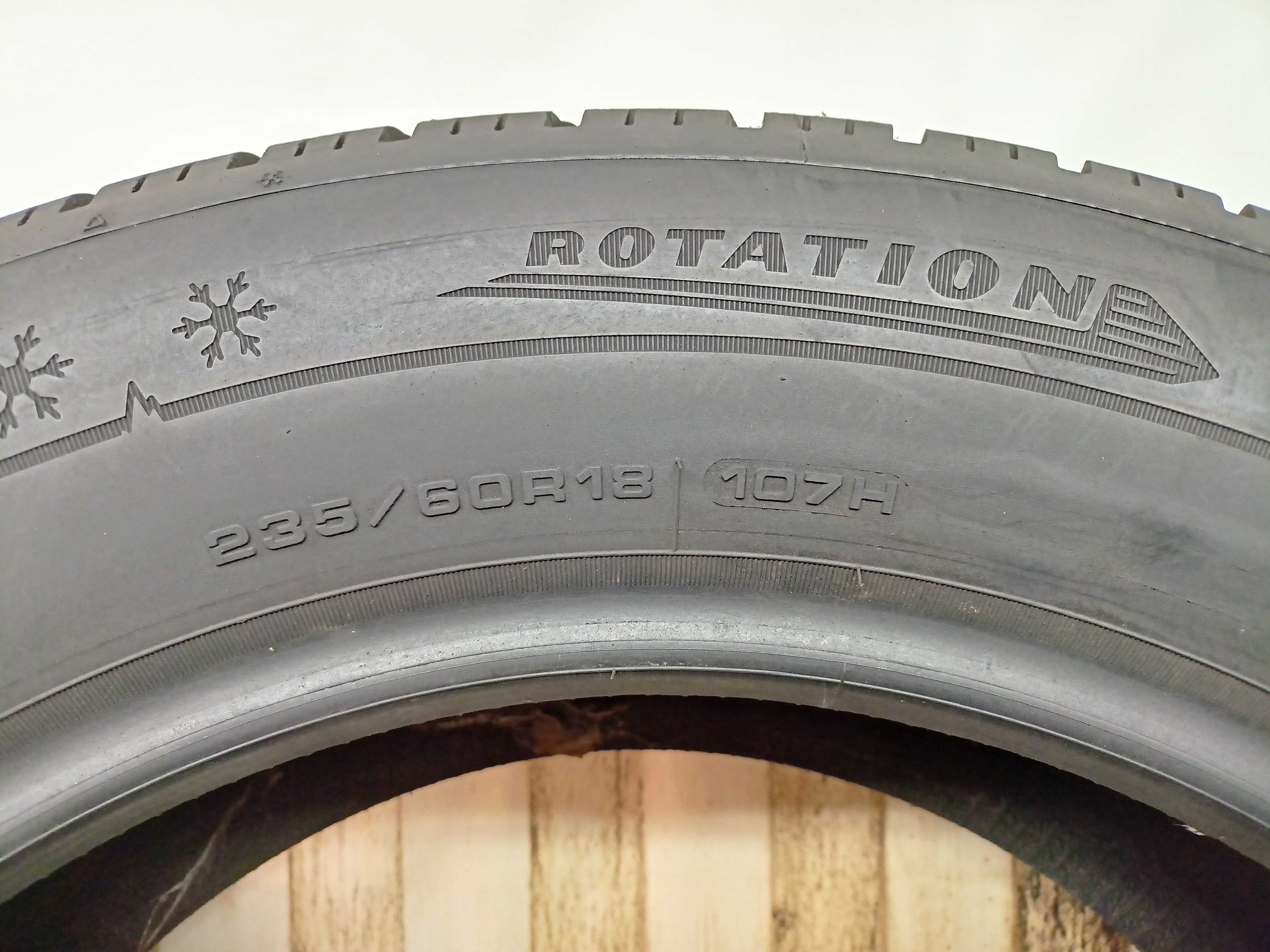 Dunlop Winter Sport 5 SUV 235/60/18 23r. 107H 8,8mm (5215)