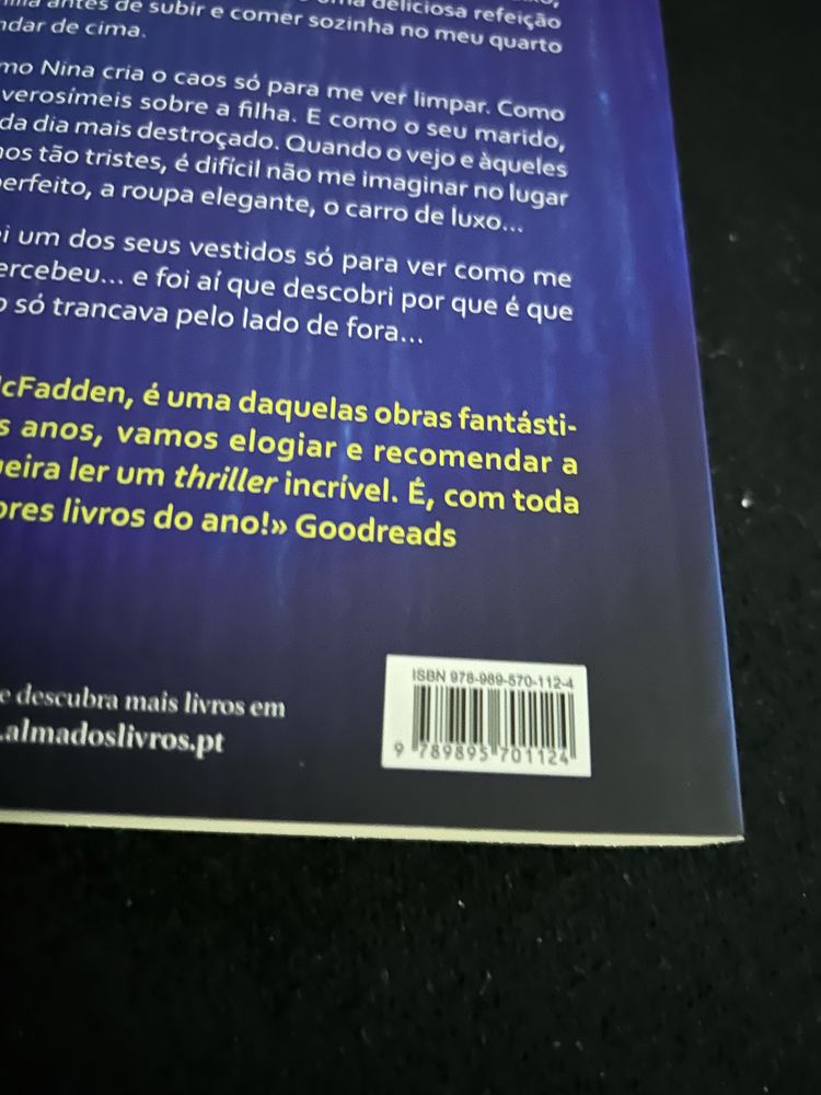 Livro - A Criada de FREIDA MCFADDEN