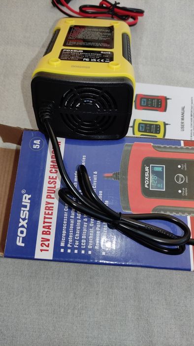 Зарядний пристрій Foxsur 12В, 5А. 
Зарядное устройство.