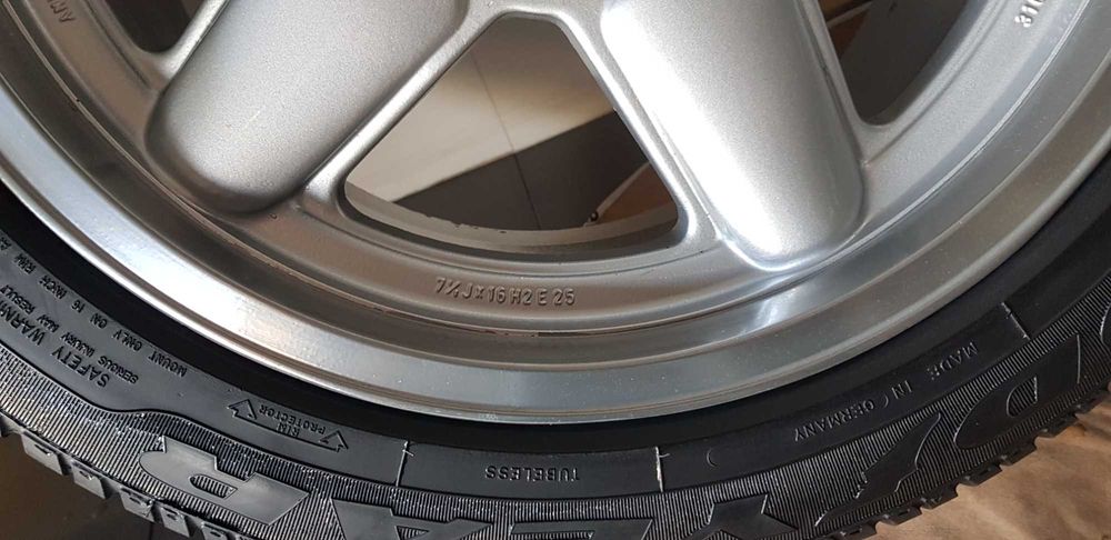 Jantes c / pneus AC SCHNITZER 4x100 16