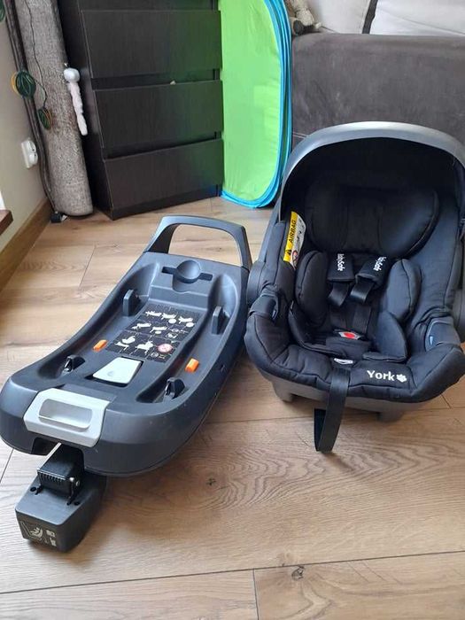 Fotelik dla dziecka / Nosidełko