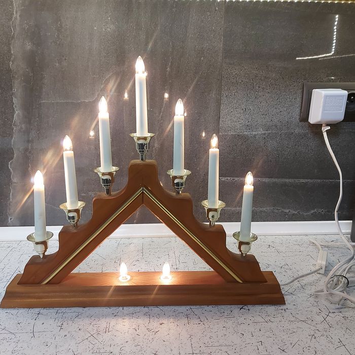 Piękny świecznik świąteczny adwentowy