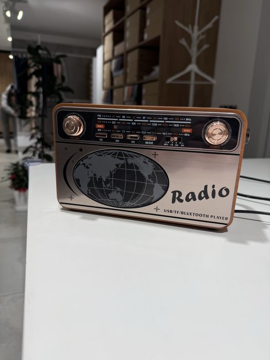 Радіо вживане підлягає ремонту або на запчастини