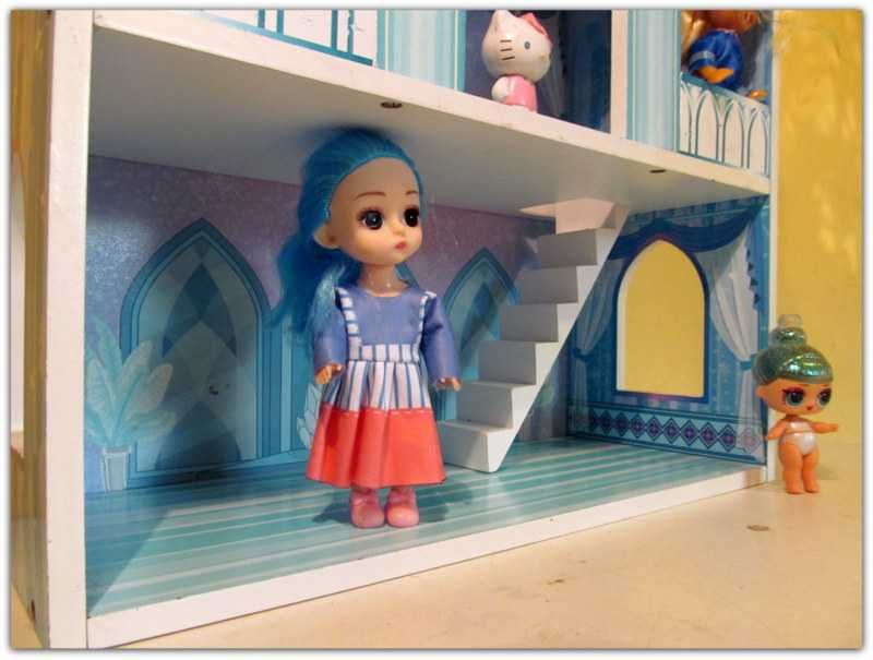 Drewniany domek dla lalek Śnieżny pałac Elefun