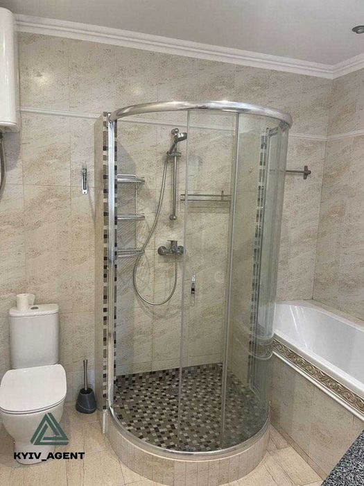 Видова 3-кімнатна (Студія + 2 окремі спальні) по вул. Урлівська, 23В