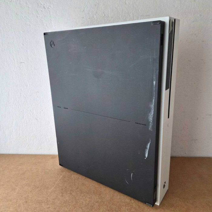 Xbox One S 1TB All Digital | Uszkodzony napęd