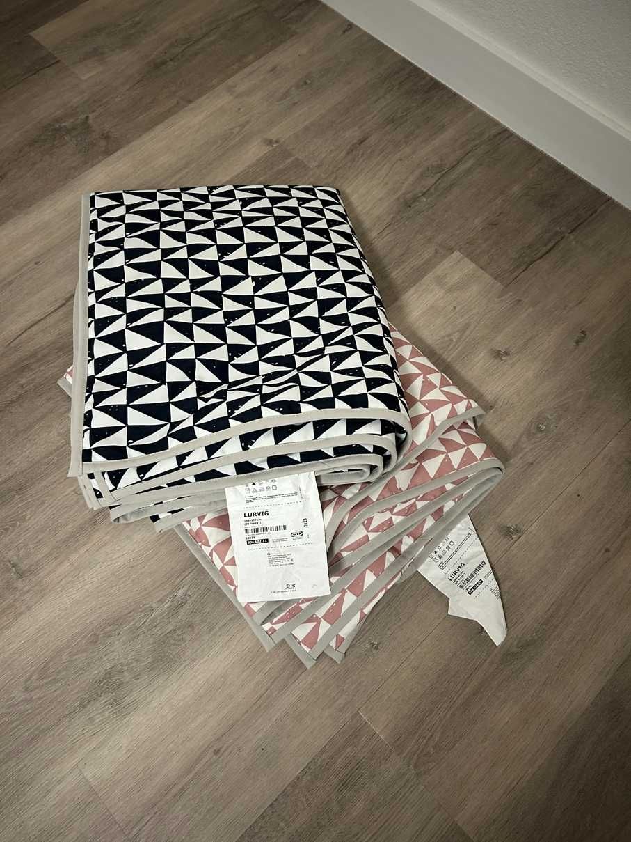 Conjunto de 2 Mantas LURVIG [IKEA] preta e cor-de-rosa (100cmx150cm)