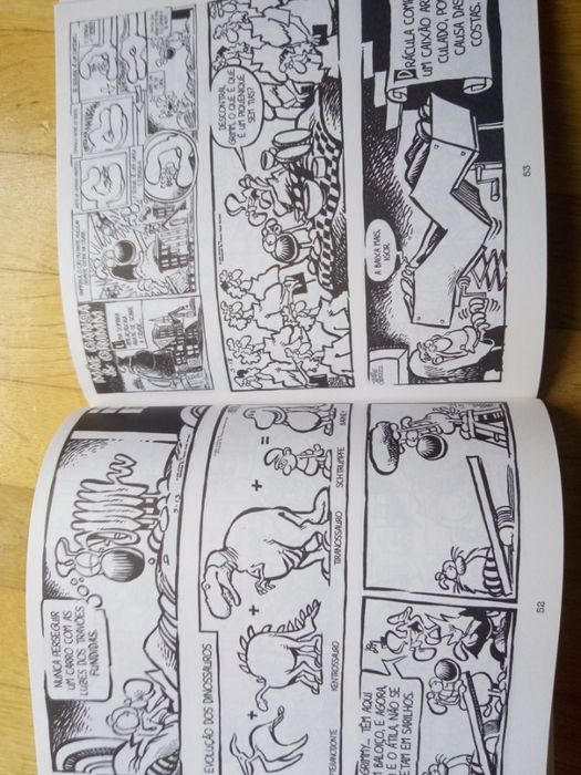 Livro cão fedorento bd